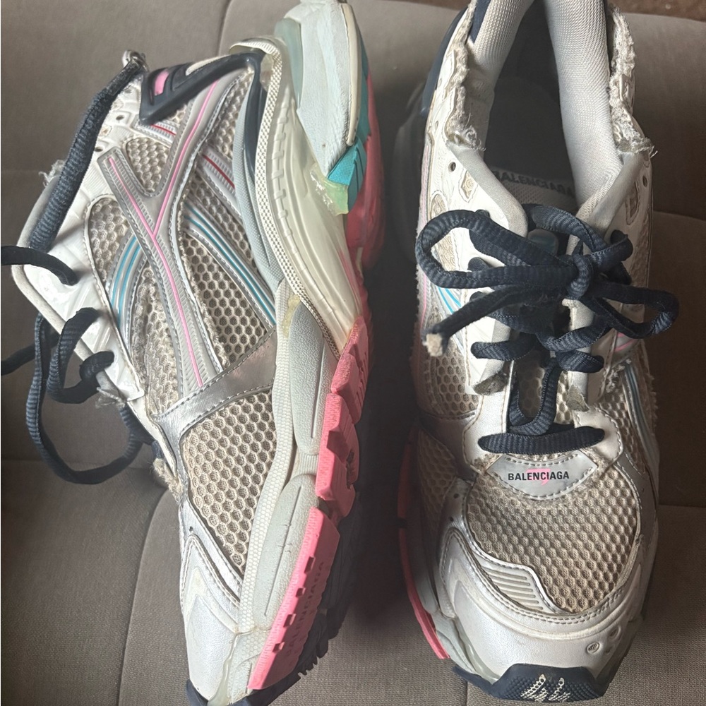 Men Balenciaga Runners